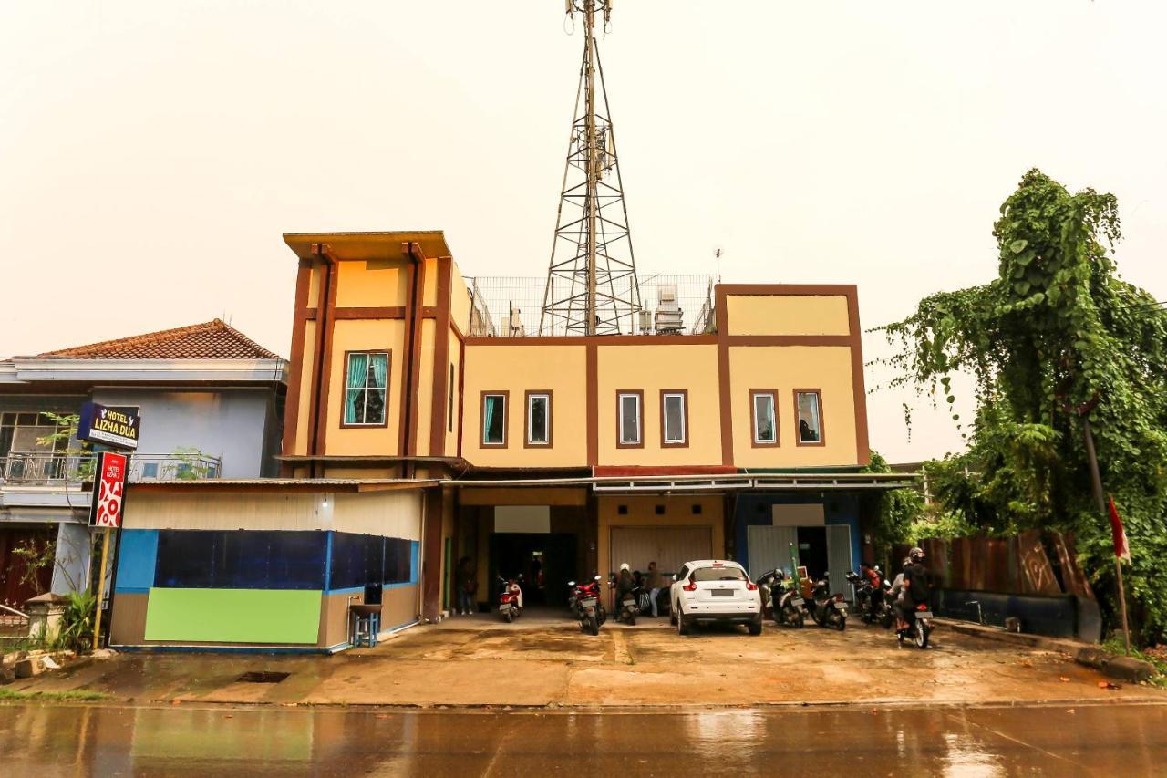 Oyo 90825 Hotel Lizha 2 사마린다 외부 사진