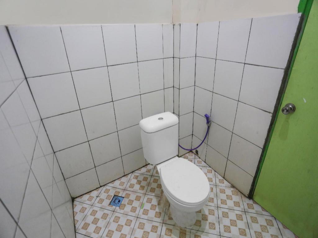 Oyo 90825 Hotel Lizha 2 사마린다 외부 사진